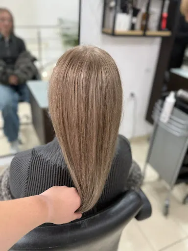 Studio Fryzjerskie Harmonia Fryzur